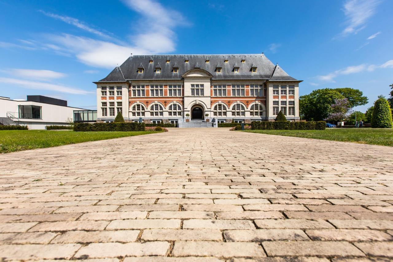 Terhills Hotel Maasmechelen Exterior foto